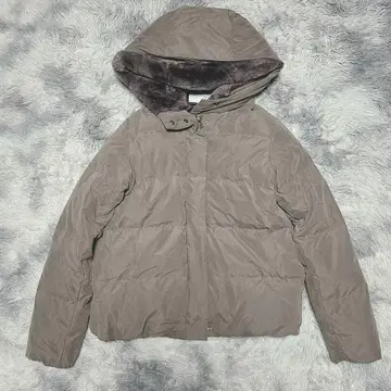 새상품급 유나이티드 애로우즈 다운 80% 그레이지 숏 38