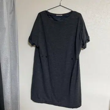 휴먼 우먼 울 100% 다크 그레이 원피스