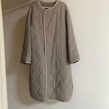 크로셰 퀼팅 롱 자켓 후드 부착