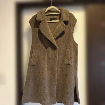 Allumer 보아 소재 브라운 베스트 더블 버튼