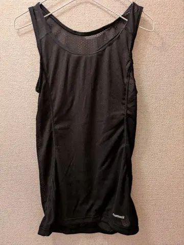 finetrack 파인트랙 블랙 탱크탑 메쉬