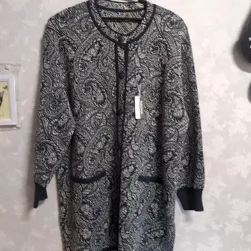 AROMA 페이즐리 무늬 긴팔 가디건