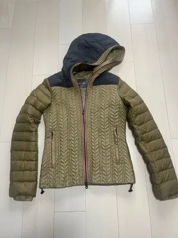 듀베티카 DUVETICA 다운 자켓