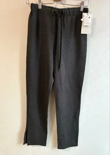 새상품 CLOCHE 웜 러그 팬츠 스트레치 저리 소재