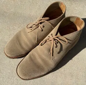 Church's 65F 사하라 샌드 크레이프