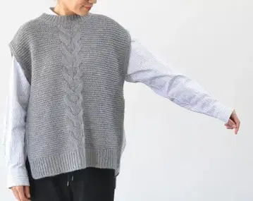 g (그램) 그레이 케이블 짜임 니트 베스트