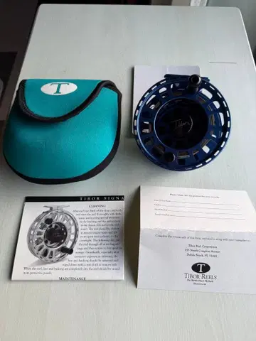 Tibor Signature Series 플라이 릴 파랑