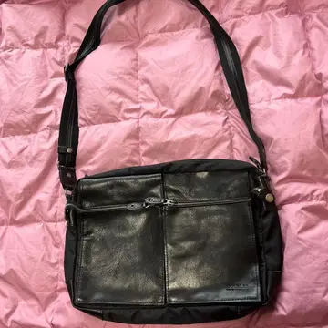 DOUBLES 블랙 숄더백