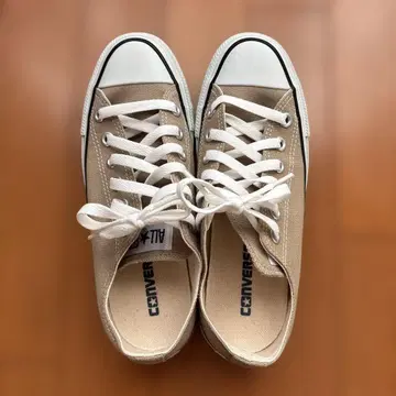 컨버스 스니커즈 24cm