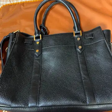 마이클코어스 블랙 가죽 핸드백