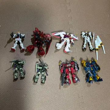 기동전사 건담 시리즈 피규어 8체 세트 플러스 1 (구프)