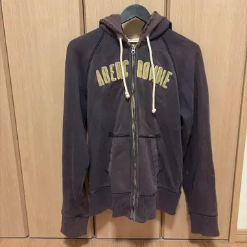 Abercrombie & Fitch 다크 퍼플 후드티