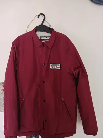 BURTON 빨간색 나일론 자켓