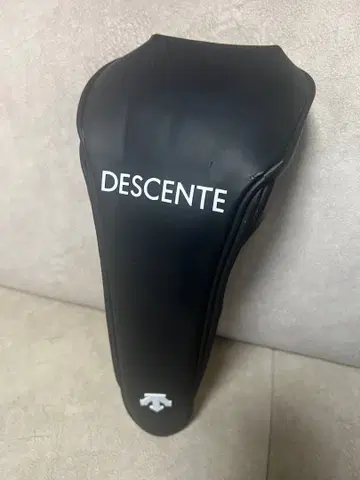 DESCENTE 블랙 드라이버용 골프헤드커버