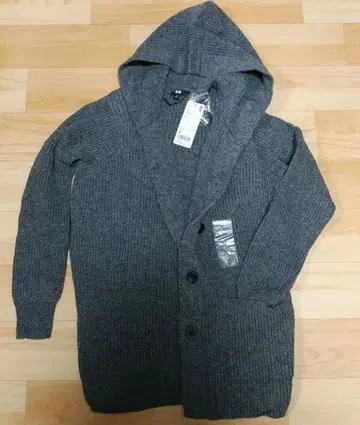 유니클로 미사용 새상품 그레이 후드 부착 가디건 M 사이즈