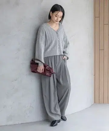 A part by (아파트바이) 슬랙스 코쿤 볼륨 팬츠