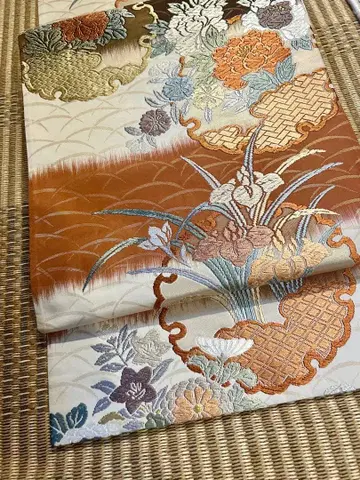 순수 실크 눈꽃 무늬에 봄여름가을겨울 꽃 문양 당직