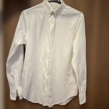 UNITED TOKYO 화이트 스트라이프 긴팔 셔츠 사이즈 1