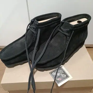 미사용 새상품 Clarks 왈라비 고어텍스 UK8 1/2 클락스