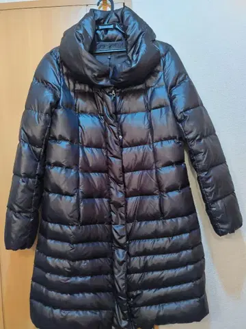 INDIVI 블랙 다운 코트 40