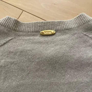 MUSE 베이지 긴팔 스웨터