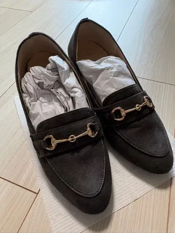 다크 그레이 스웨이드 로퍼 22.5cm