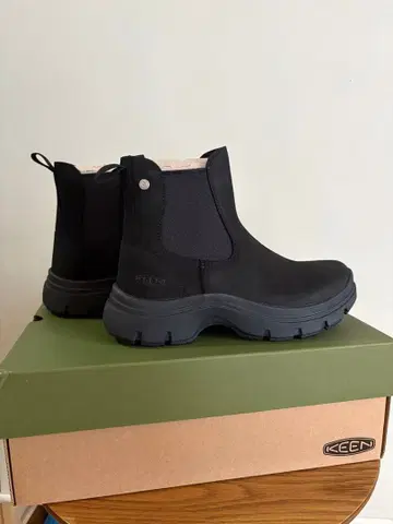 새상품 KEEN 블랙 사이드 고어 부츠