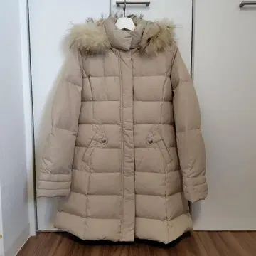 MCM Legere 후드 부착 다운 코트 M 라쿤 베이지 계열