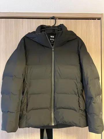 유니클로 심리스 다운 후드티