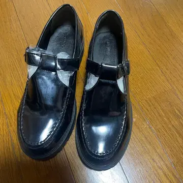 SH4 forsky 블랙 에나멜 신발 L24.5