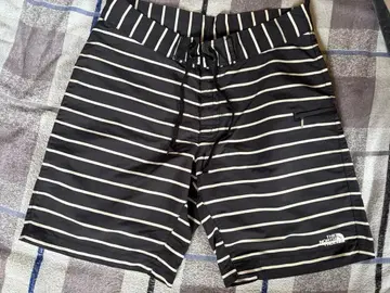 THE NORTH FACE 스트라이프 숏팬츠