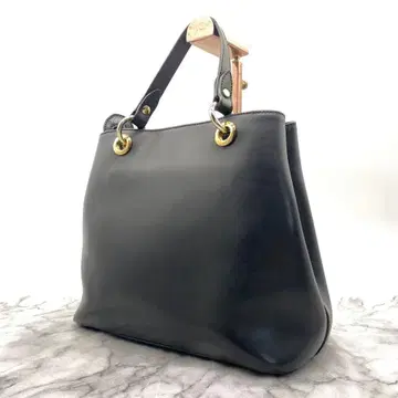 AUENU 67 AP STUDIO 핸드백 가죽 블랙