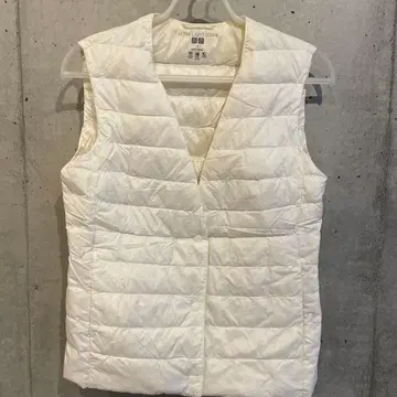 UNIQLO 울트라 라이트 다운 다운 베스트 S 사이즈 주머니 포함