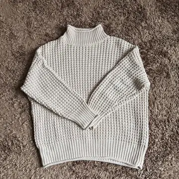 Mao made 아이보리 터틀넥 코튼 니트