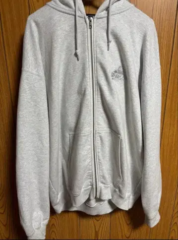 XLARGE 화이트 지퍼 후드티