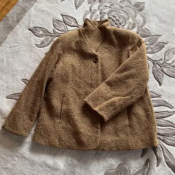 PARIADE 브라운 자켓