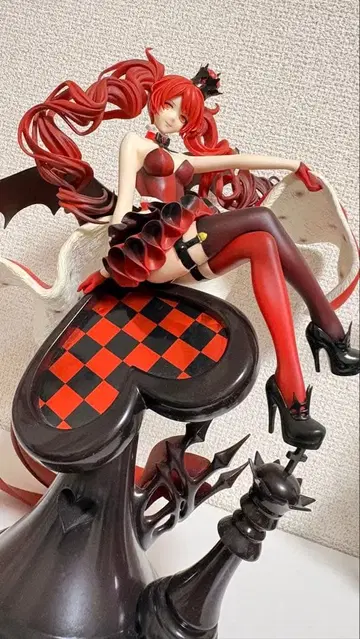 Myethos 미토스 하트의 여왕 피규어