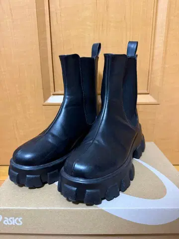 Who's who chico 사이드 고어 부츠