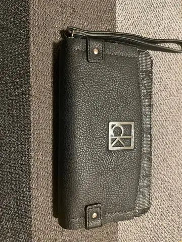 Xmas SALE Calvin Klein 장지갑 블랙 메탈 로고