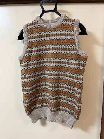 SHIPS x Michael ross 니트 베스트 잉글랜드제