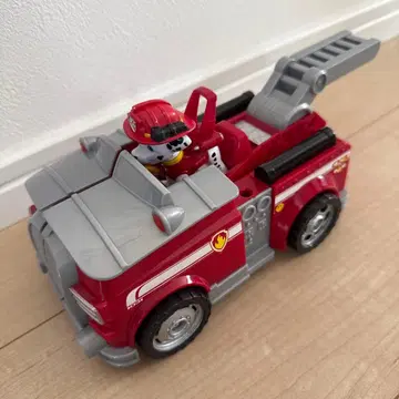 파우 패트롤 소방차 피규어 포함