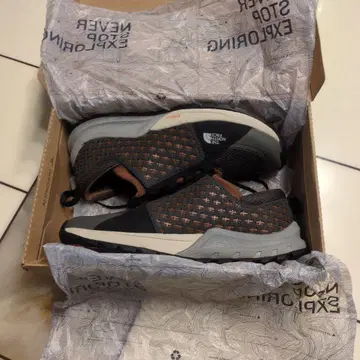 Traverse Mountain Sneaker US 9