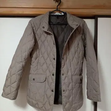 Eddie Bauer 퀼팅 다운 자켓 베이지