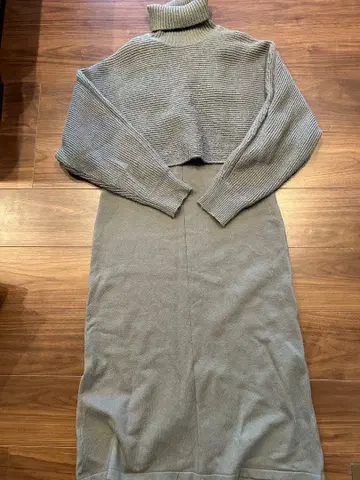 카키 터틀넥 셋업