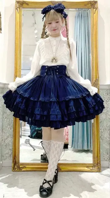 axes femme Chalmiere 레이스업 프릴 스커트 (네이비)