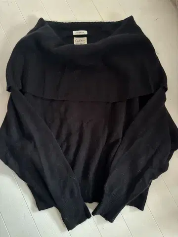 FRAY I.D 캐시미어 오프숄더 니트