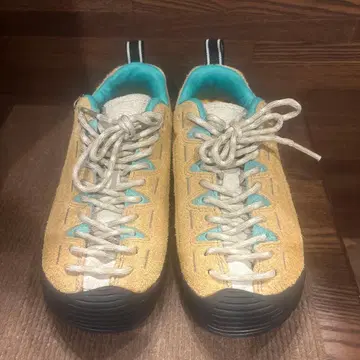 KEEN 스웨이드 스니커즈 베이지/터콰이즈 재스퍼