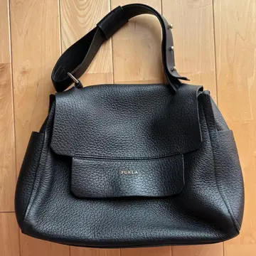 훌라 카프리치오 탑 핸들 핸드백