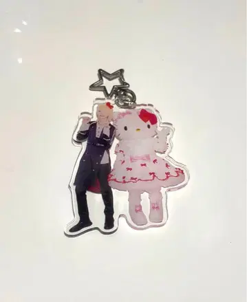 츠바키 아크릴 키링 산리오 XP!A 몽상NEON