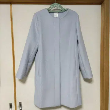 테치치 라이트 블루 롱 코트